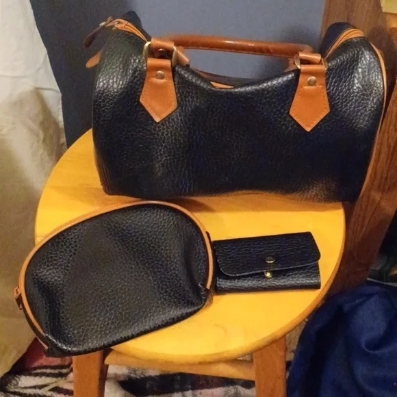 Cute 3Pc. Purse Set - Picture 8 of 13